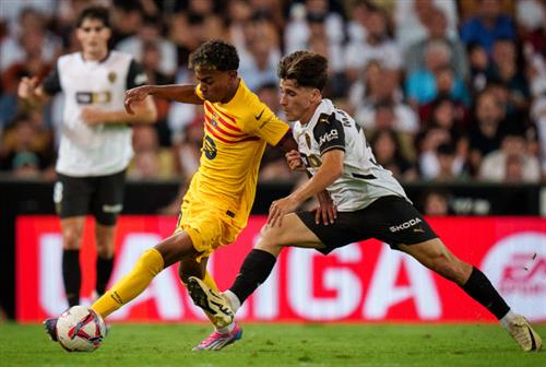 瓦伦西亚 vs 巴塞罗那足球俱乐部