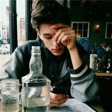 6686体育app海外作者Aaron