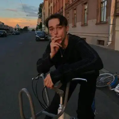 6686体育app首席作者Lloyd