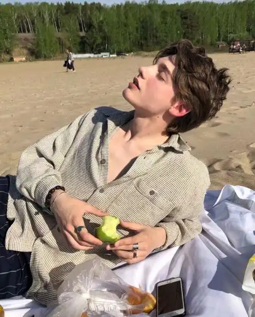 6686体育app合作伙伴Cora