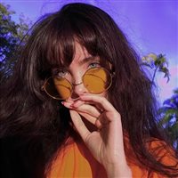 6686体育app铁牌作者Heidi