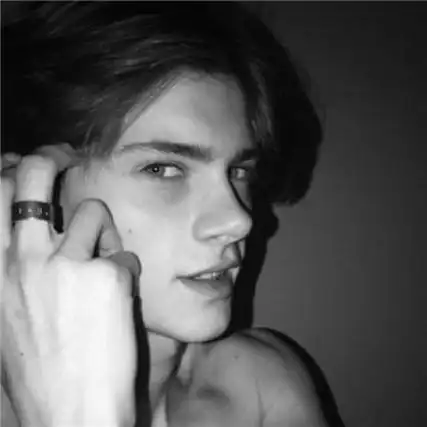 6686体育app合作伙伴花小染