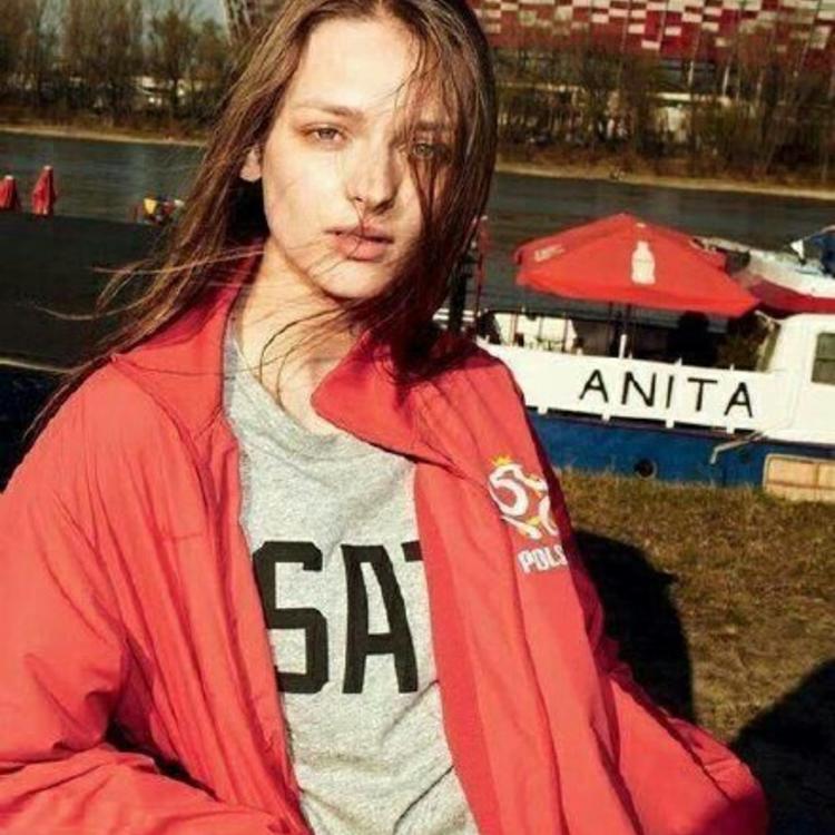 6686体育app铜牌作者Edmund