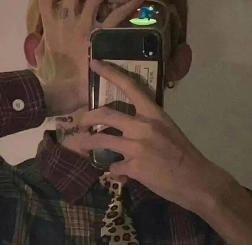 6686体育app铜牌作者Riley